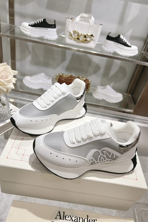Alexander McQueen Unisex Sprint Runners – White & Silver